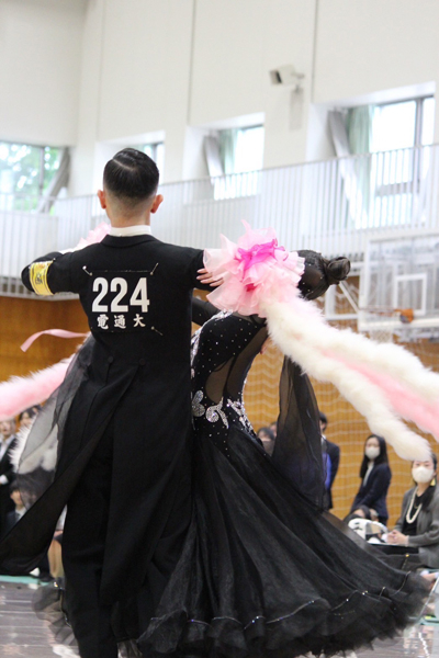 img-ballroom_dance_20250427_001.jpg