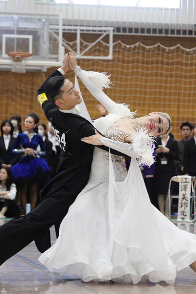 img-ballroom_dance_20250427_002.jpg
