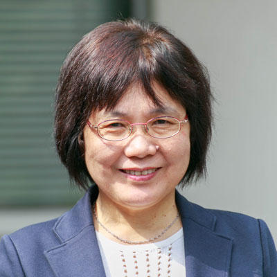 定本 朋子