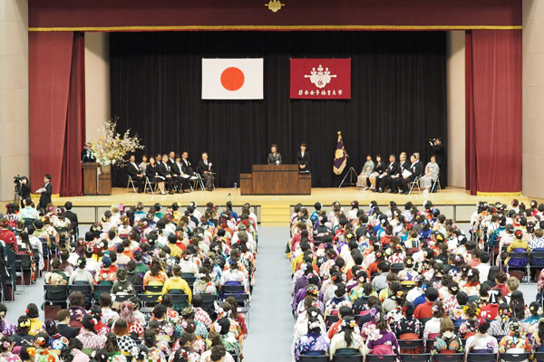 img-graduation_2018_003.jpg